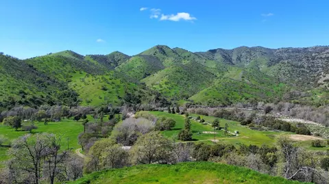 41333 Sierra Dr, Three Rivers, CA 93271 photo 2