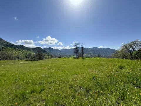 41333 Sierra Dr, Three Rivers, CA 93271 photo 3