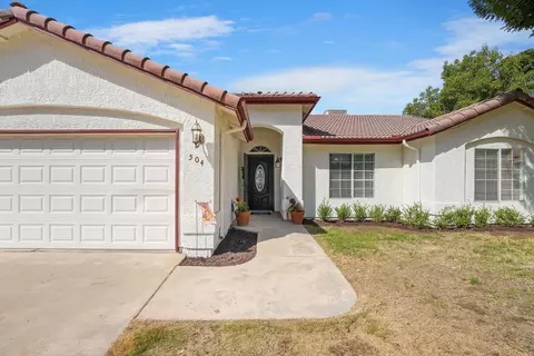 504 E Dove Ct, Visalia, CA 93292 photo 7