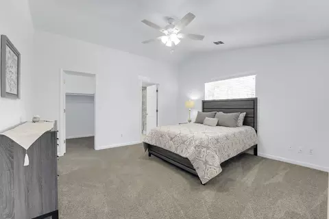 504 E Dove Ct, Visalia, CA 93292 photo 17