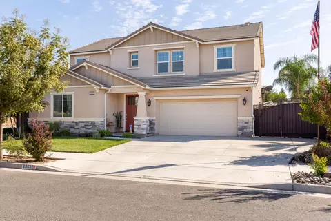6305 W Elowin Ave, Visalia, CA 93291
