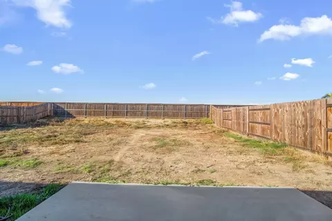 3374 Spring Sails Ave, Tulare, CA 93274 photo 22