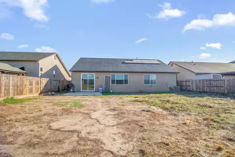 3374 Spring Sails Ave, Tulare, CA 93274 photo 21