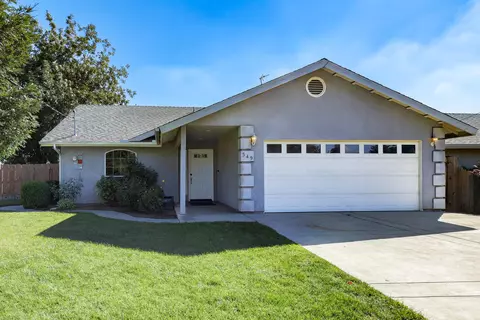 549 W Walnut Ave, Visalia, CA 93277