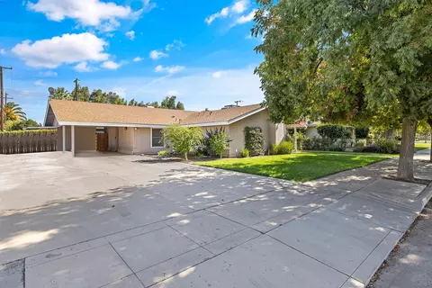 345 Valencia Dr, Exeter, CA 93221