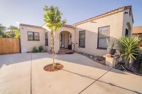 329 Central Ave, Lindsay, CA 93247 photo 2