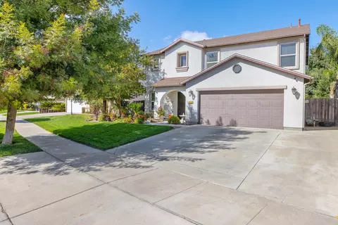 4132 W Nellis Ave, Visalia, CA 93277