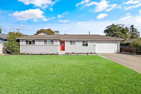 2326 S Church St, Visalia, CA 93277