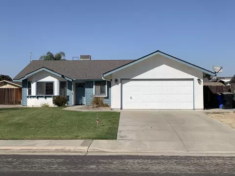 936 Greenwood Ave, Hanford, CA 93230