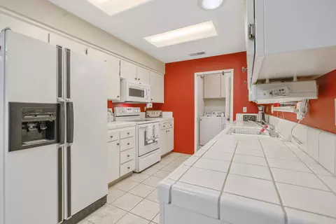 2574 Portals Ave, Clovis, CA 93611 photo 16