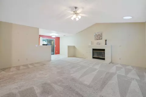2574 Portals Ave, Clovis, CA 93611 photo 8