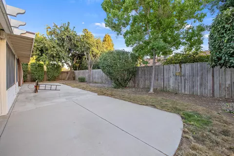 2574 Portals Ave, Clovis, CA 93611 photo 44