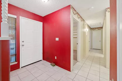 2574 Portals Ave, Clovis, CA 93611 photo 5
