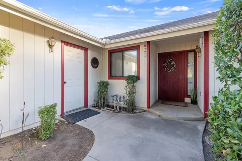 2574 Portals Ave, Clovis, CA 93611 photo 4