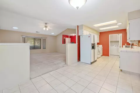 2574 Portals Ave, Clovis, CA 93611 photo 13
