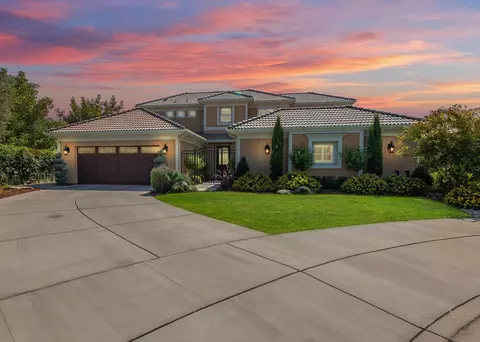 6503 W Oriole Ct, Visalia, CA 93291