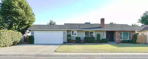1409 W Monte Vista Ave, Visalia, CA 93277