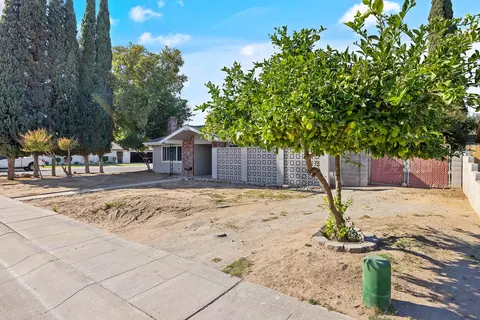 3232 W Hillsdale Ave, Visalia, CA 93291