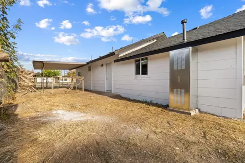 210 N B St, Exeter, CA 93221 photo 24