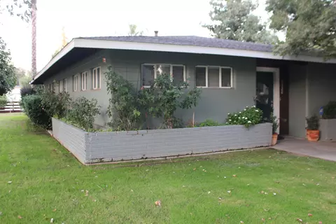 1320 W Westcott Ave, Visalia, CA 93277