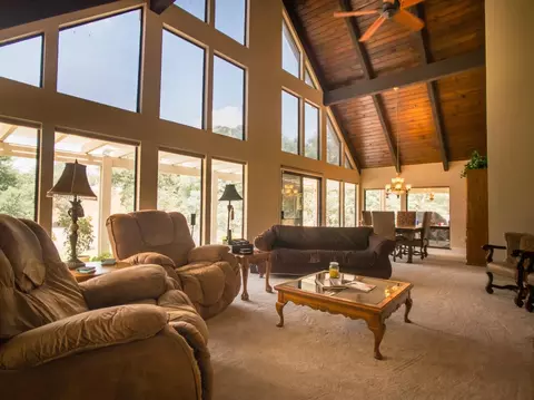 16070 Cattle Dr, Springville, CA 93265 photo 8