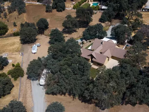 16070 Cattle Dr, Springville, CA 93265 photo 4