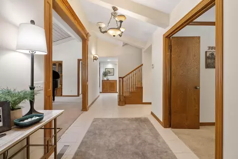 Entry Way - 676 Sol Rd, Visalia, CA 93292 photo 6 of 9