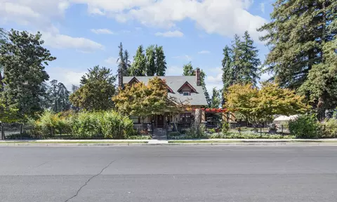 807 N Highland St, Visalia, CA 93291