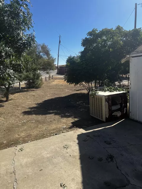 720 E San Joaquin St, Avenal, CA 93204 photo 18