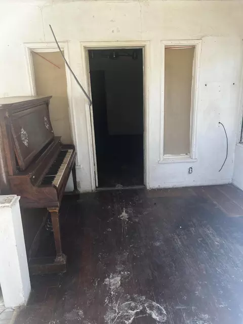 720 E San Joaquin St, Avenal, CA 93204 photo 5