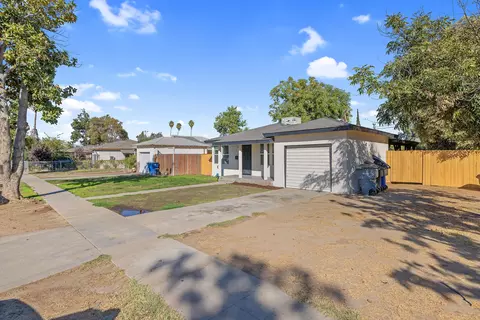 2545 S Poppy Ave, Fresno, CA 93706