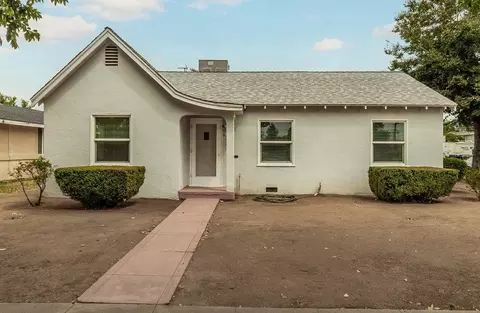 445 E Merced St, Dinuba, CA 93618