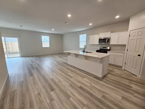 1793 Evening Glow Ave, Reedley, CA 93654 photo 3
