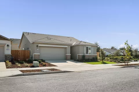 3331 E Beech Ave, Visalia, CA 93292 photo 2