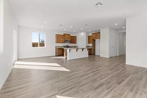 3331 E Beech Ave, Visalia, CA 93292 photo 14