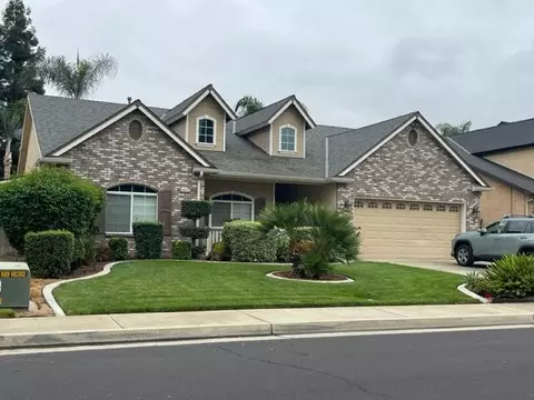 4913 W Wren Ave, Visalia, CA 93291