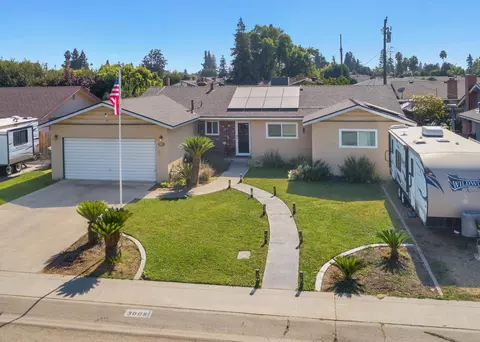 3005 W Laura Ave, Visalia, CA 93277