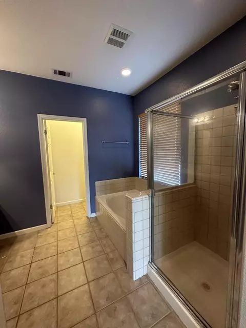 1775 Castle Way, Lemoore, CA 93245 photo 9