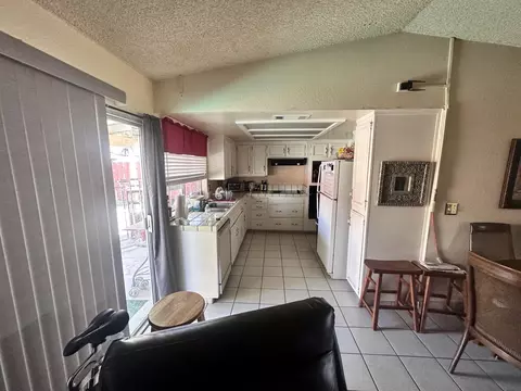 2428 5th St, Sanger, CA 93657 photo 6