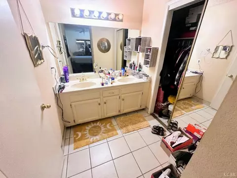 2428 5th St, Sanger, CA 93657 photo 8