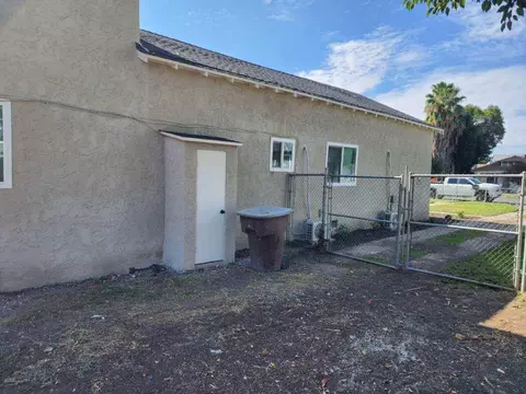146 S E St, Tulare, CA 93274 photo 27