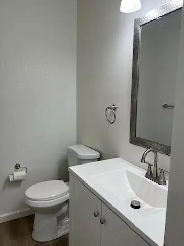 146 S E St, Tulare, CA 93274 photo 11