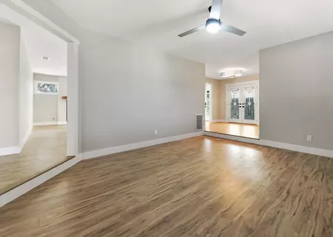 3515 W Iris Ave, Visalia, CA 93277 photo 9