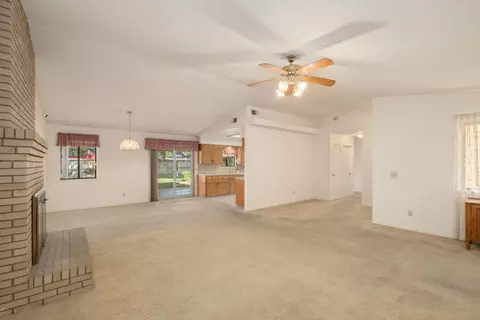 160 E Parlier Ave, Reedley, CA 93654 photo 5