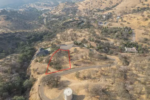 42377 Corral Dr, Three Rivers, CA 93271 photo 2