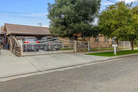 200 Park St, Madera, CA 93637