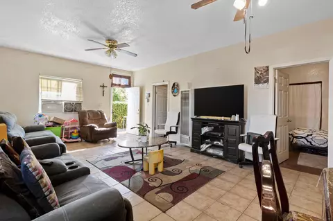 200 Park St, Madera, CA 93637 photo 3