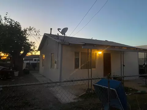 708 Pentz St, Bakersfield, CA 93306