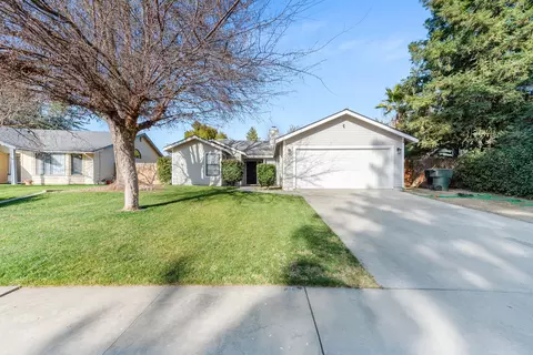 5050 W Hemlock Ave, Visalia, CA 93277