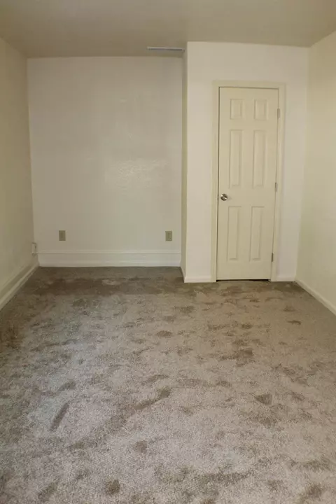 1362 E La Mesa Dr, Tulare, CA 93274 photo 10